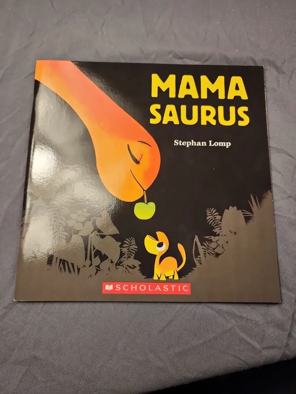 Mamasaurus Stephan Lomp
